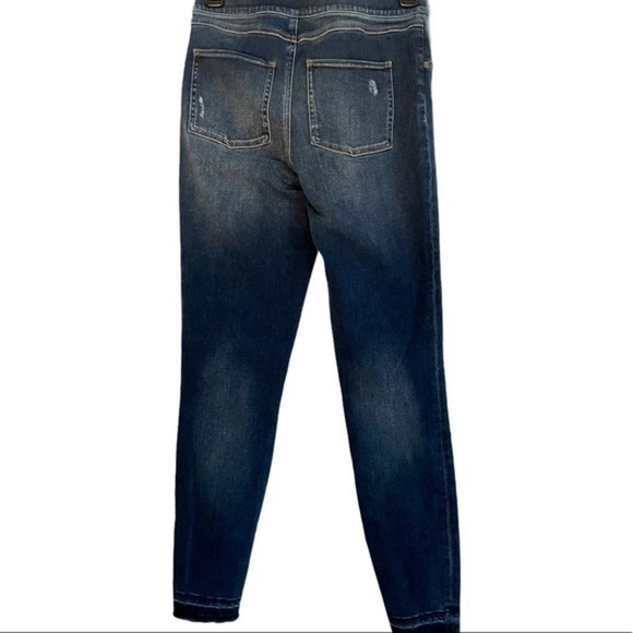 SPANX Distressed Denim Ankle Skinny Jeans Size Small - Picture 8 of 10